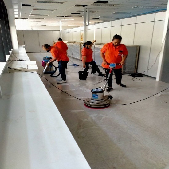 บริการขัดพื้นลงแว๊กซ์ บริการขัดพื้นลงแว๊กซ์